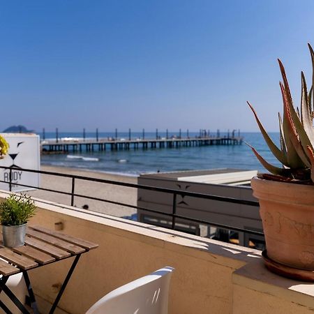 Appartamento Fronte Mare Con Terrazzo Zio Alassio Exterior photo