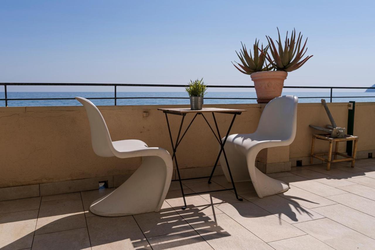 Appartamento Fronte Mare Con Terrazzo Zio Alassio Exterior photo